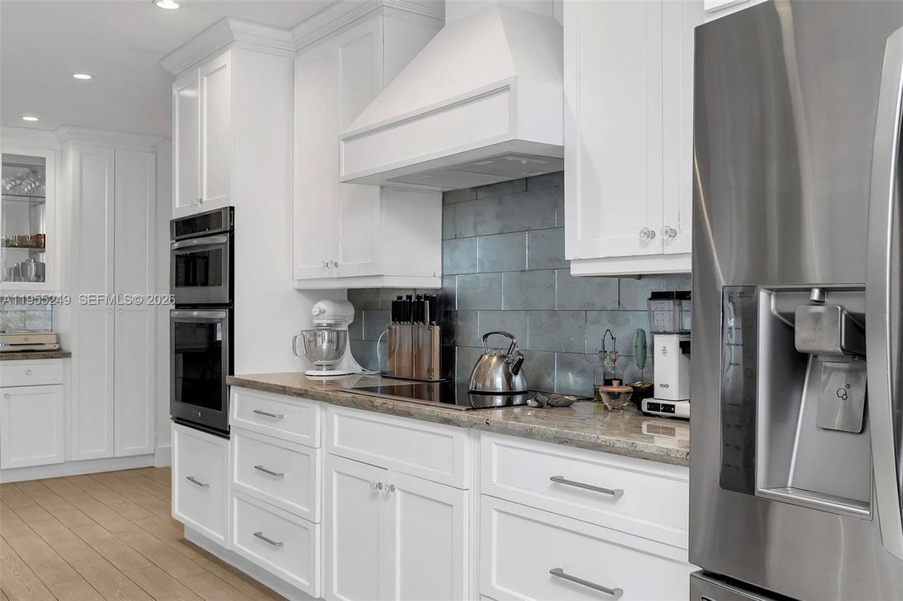 1444 Mendavia Ave , Coral Gables, FL 33146 Photo