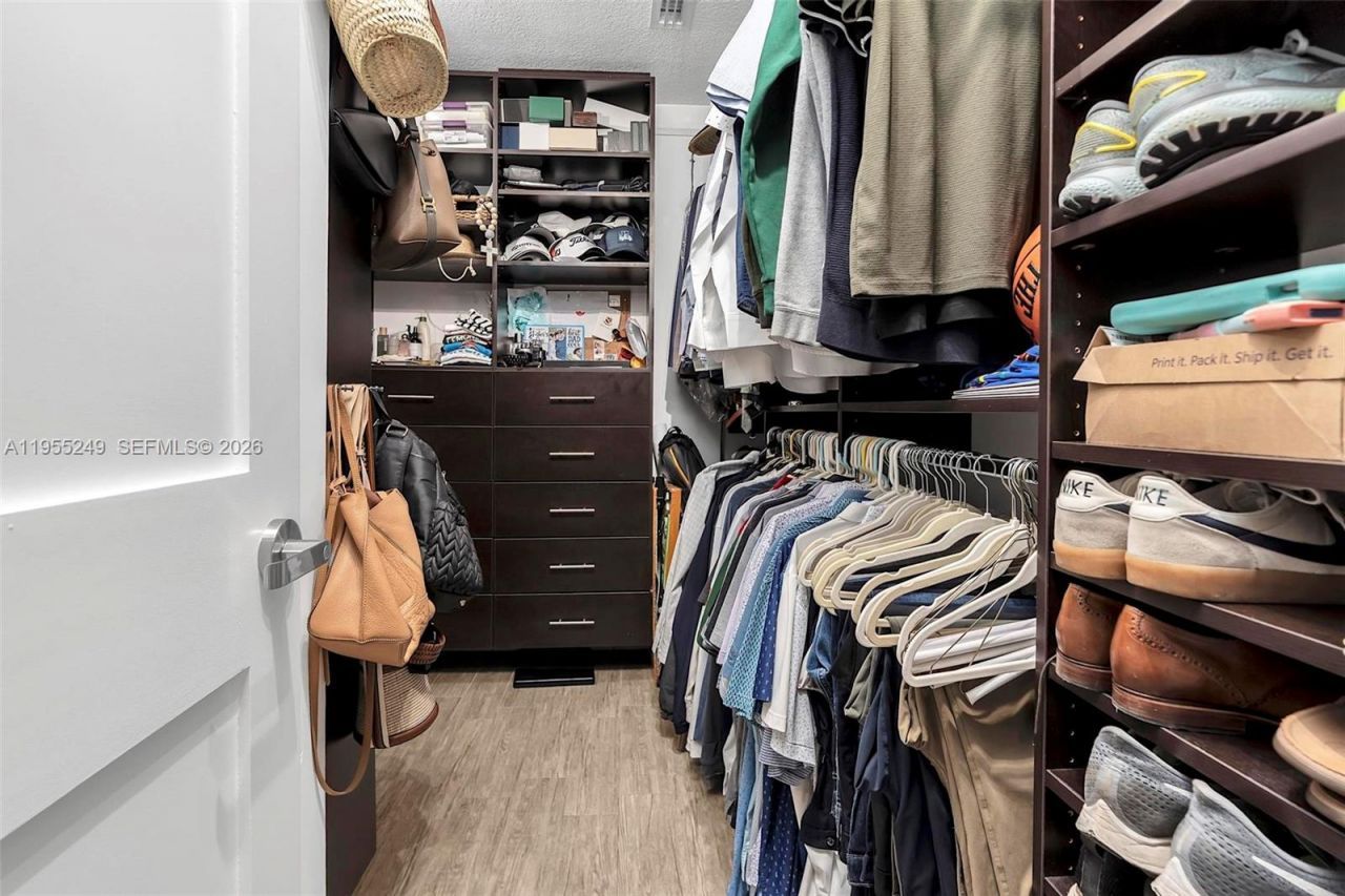 1444 Mendavia Ave , Coral Gables, FL 33146 Photo