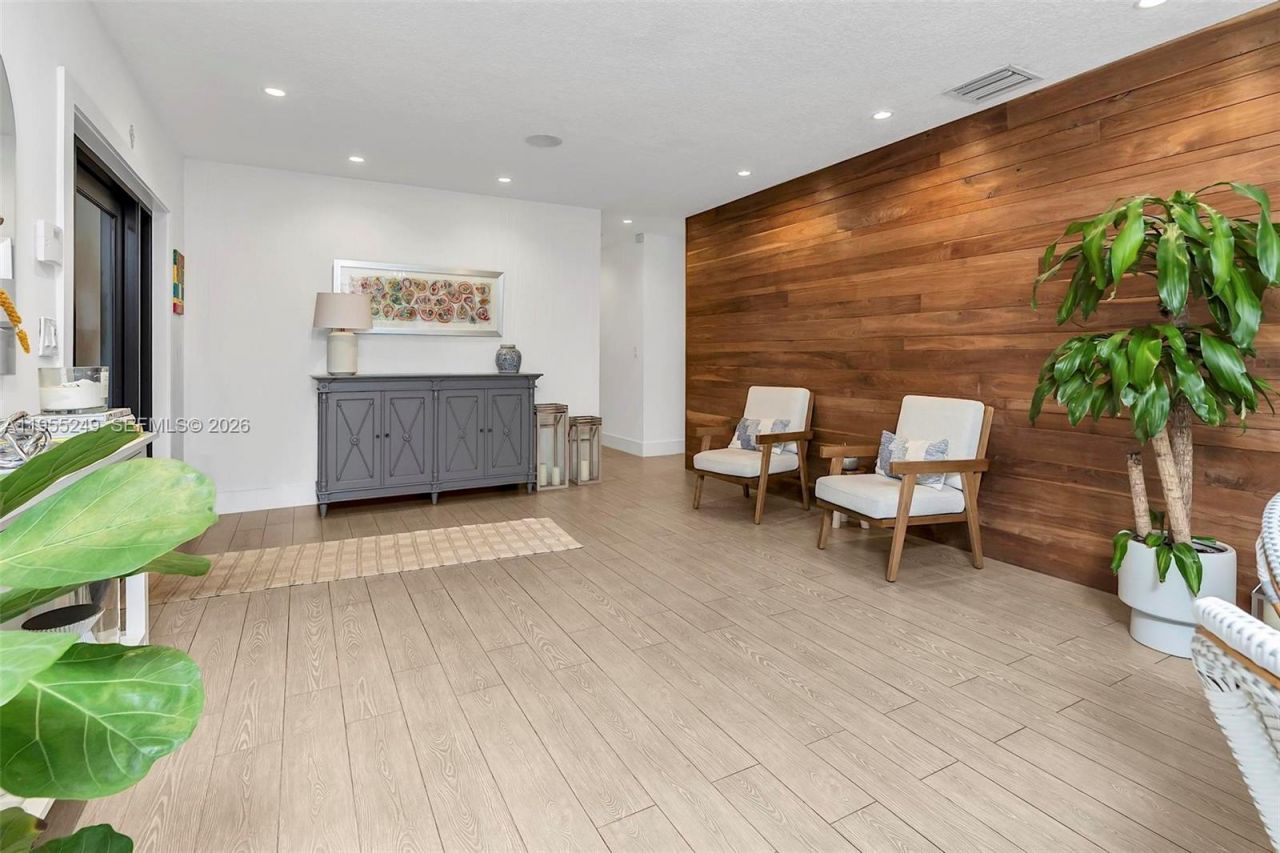 1444 Mendavia Ave , Coral Gables, FL 33146 Photo