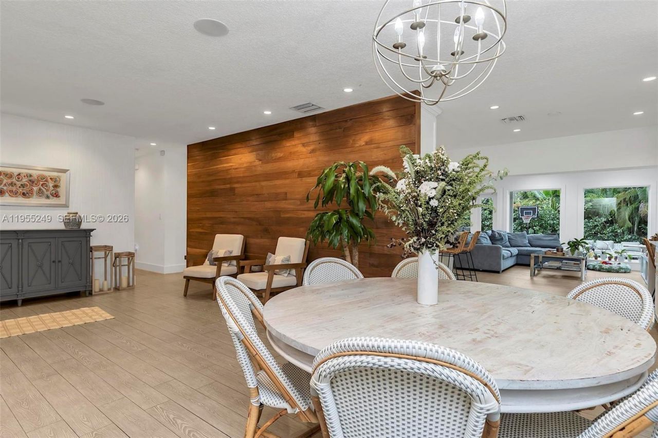 1444 Mendavia Ave , Coral Gables, FL 33146 Photo