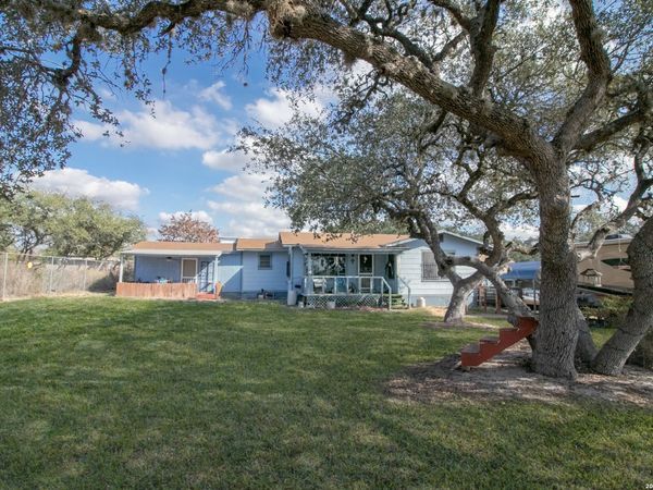 16472 N State Highway 16, Poteet, TX 78065