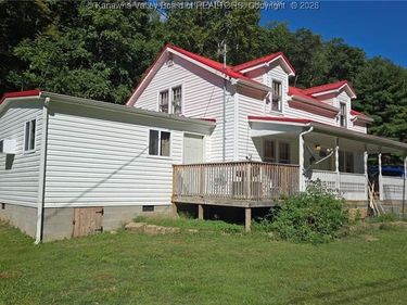 1523 Wilson Creek Road, Wayne, WV 25570