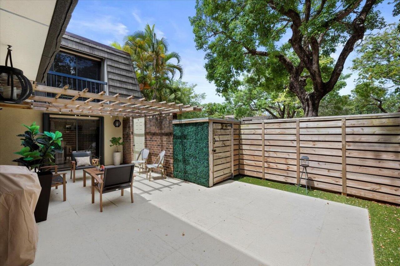 406 4th Terrace, Palm Beach Gardens, FL 33418 Photo