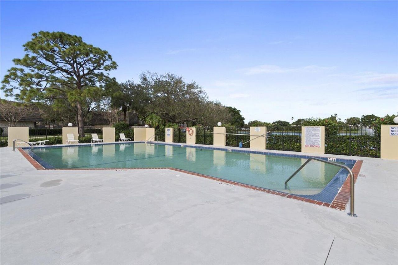 406 4th Terrace, Palm Beach Gardens, FL 33418 Photo