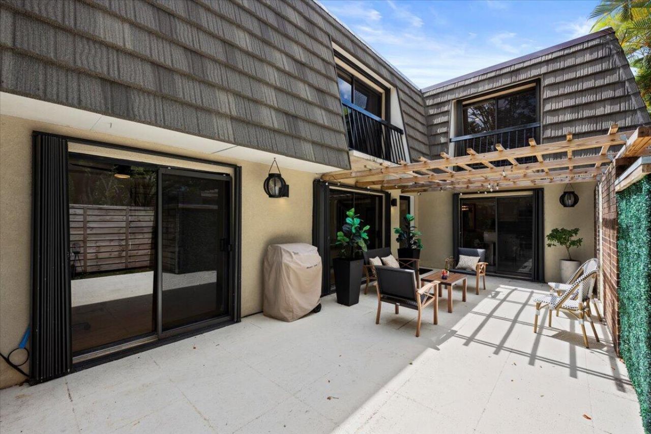 406 4th Terrace, Palm Beach Gardens, FL 33418 Photo