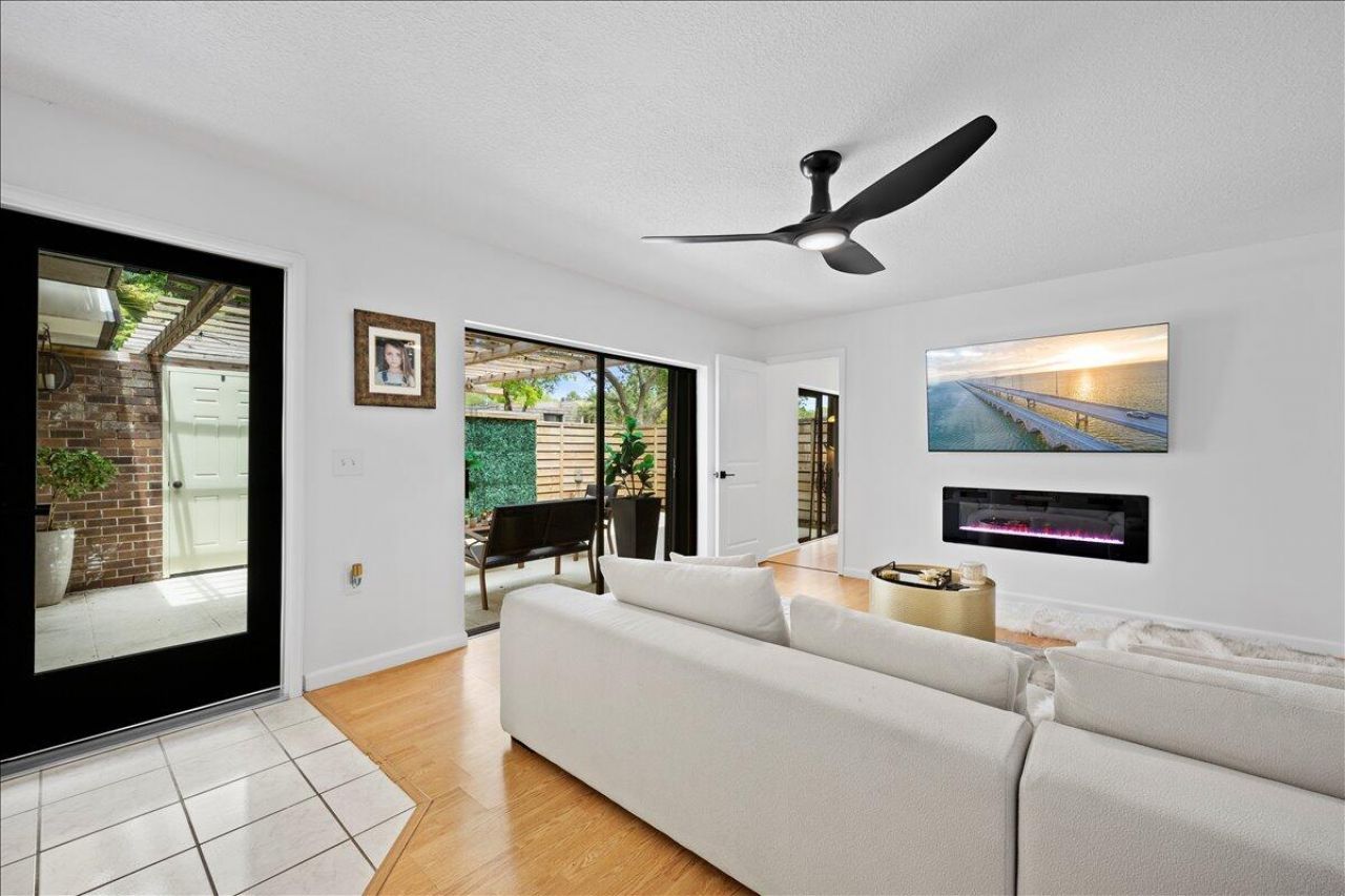 406 4th Terrace, Palm Beach Gardens, FL 33418 Photo