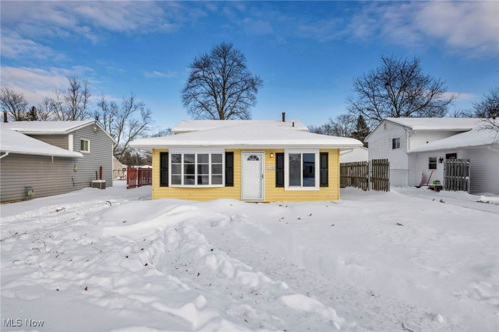 10293 Greenview Drive, Columbia Station, OH 44028 Main Photo