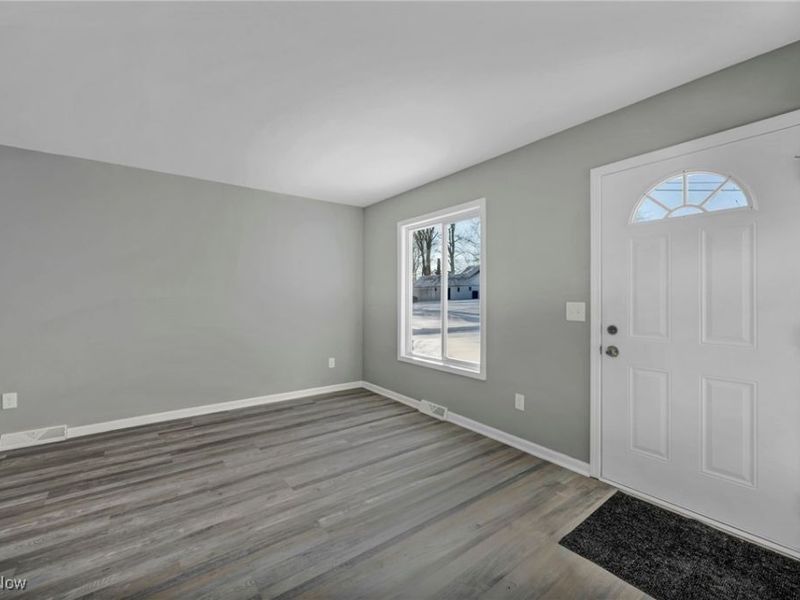 10293 Greenview Drive, Columbia Station, OH 44028 Photo 12