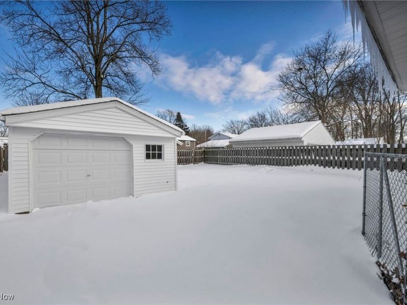 10293 Greenview Drive, Columbia Station, OH 44028 Photo 35