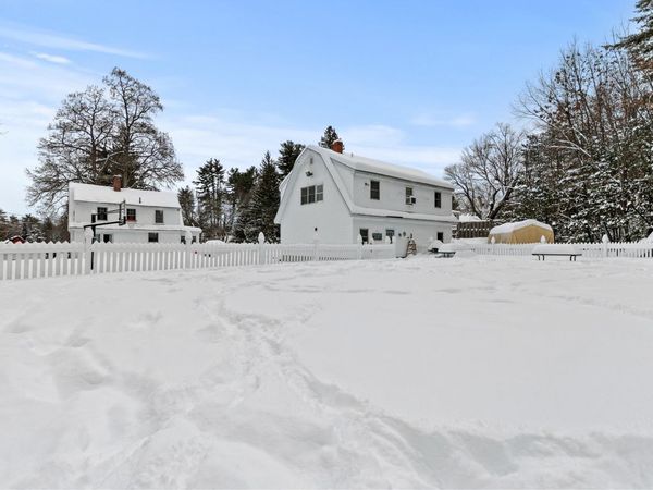 37 High Street, Hollis, ME 04042