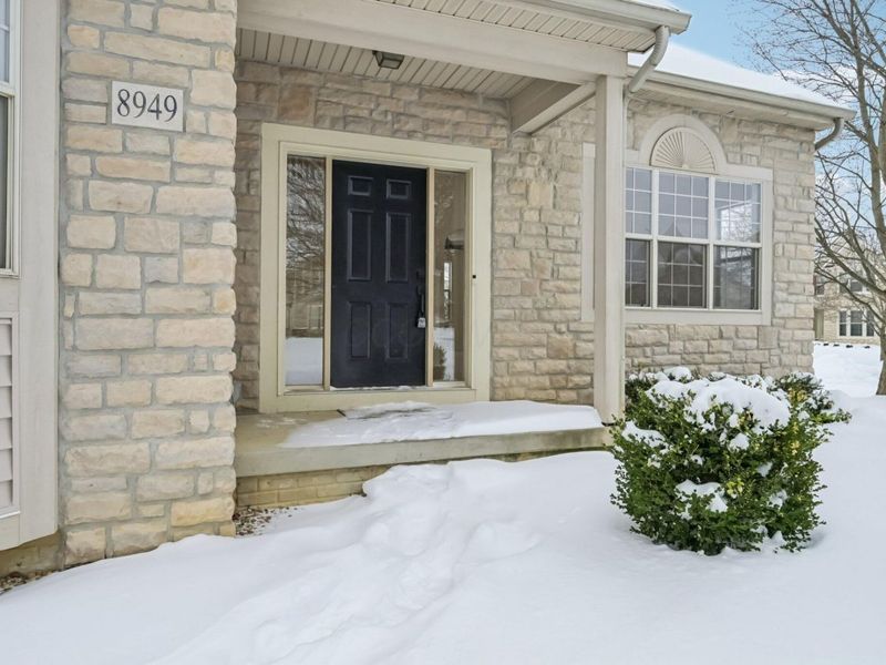 8949 Hickory View Street NW, Canal Winchester, OH 43110 Photo 10