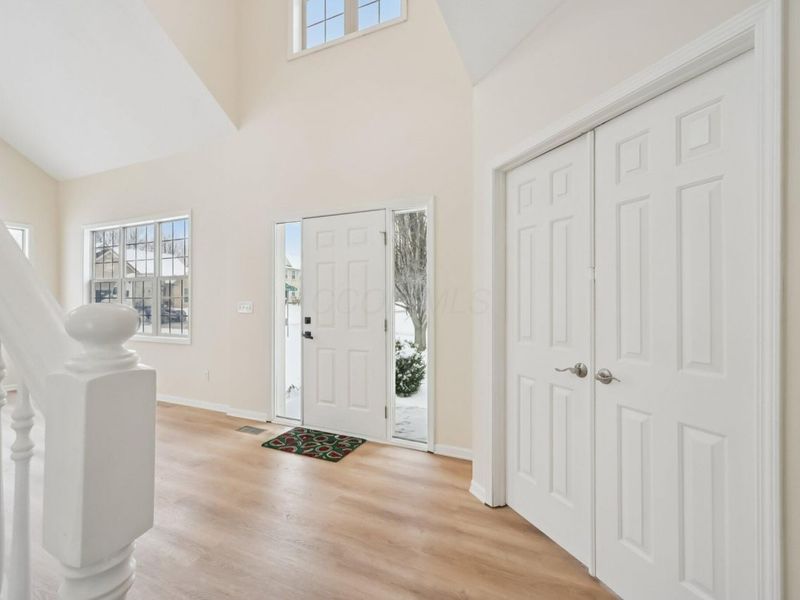 8949 Hickory View Street NW, Canal Winchester, OH 43110 Photo 11