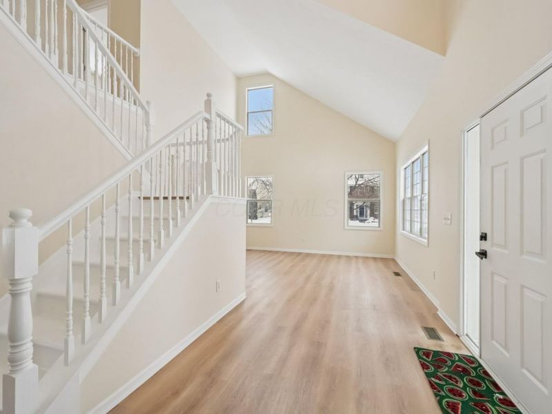 8949 Hickory View Street NW, Canal Winchester, OH 43110 Photo 12