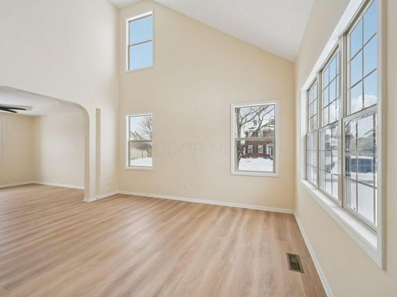 8949 Hickory View Street NW, Canal Winchester, OH 43110 Photo 19