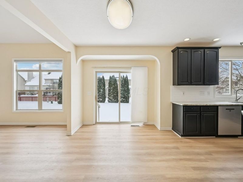 8949 Hickory View Street NW, Canal Winchester, OH 43110 Photo 32