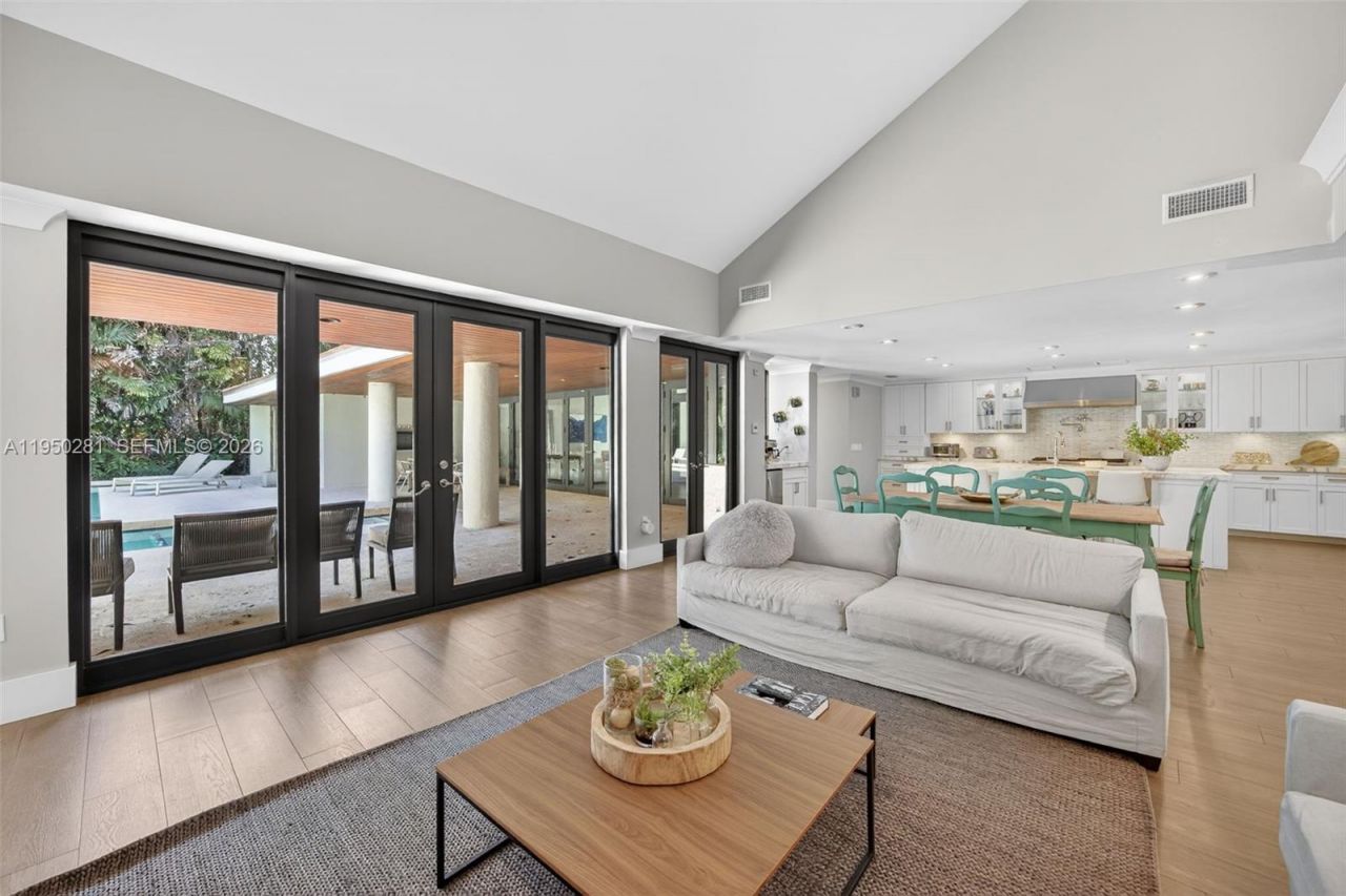 7681 SW 107th St, Pinecrest, FL 33156 Photo