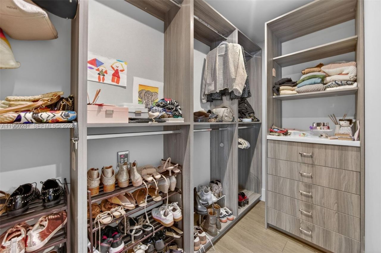 7681 SW 107th St, Pinecrest, FL 33156 Photo