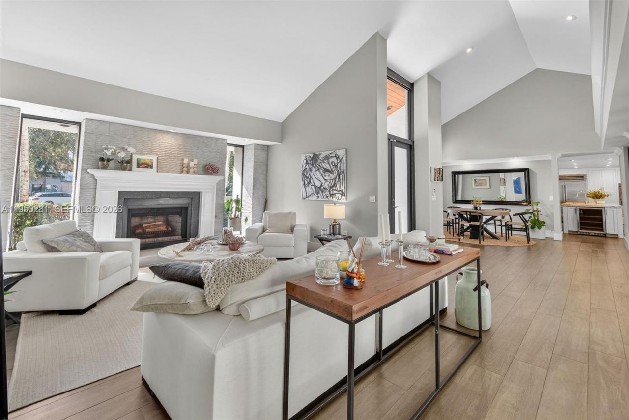 7681 SW 107th St, Pinecrest, FL 33156 Photo