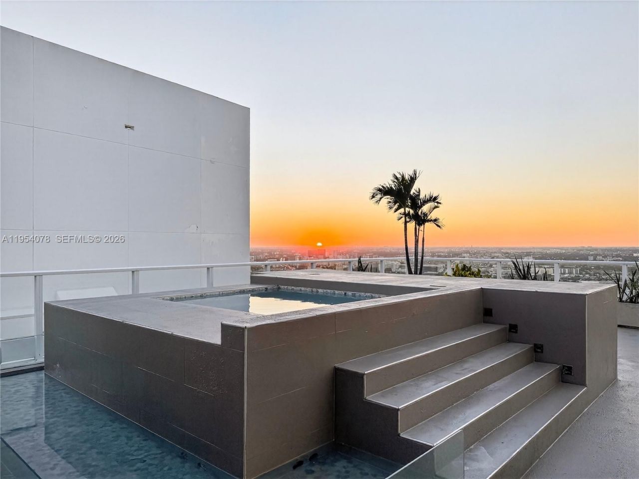 2020 N Bayshore Dr, Unit PH-4104, Miami, FL 33137 Photo