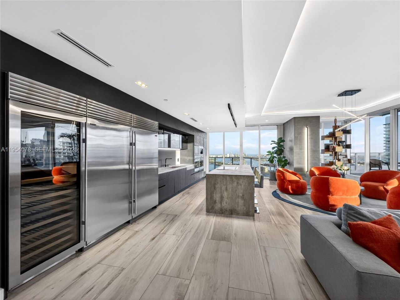 2020 N Bayshore Dr, Unit PH-4104, Miami, FL 33137 Photo