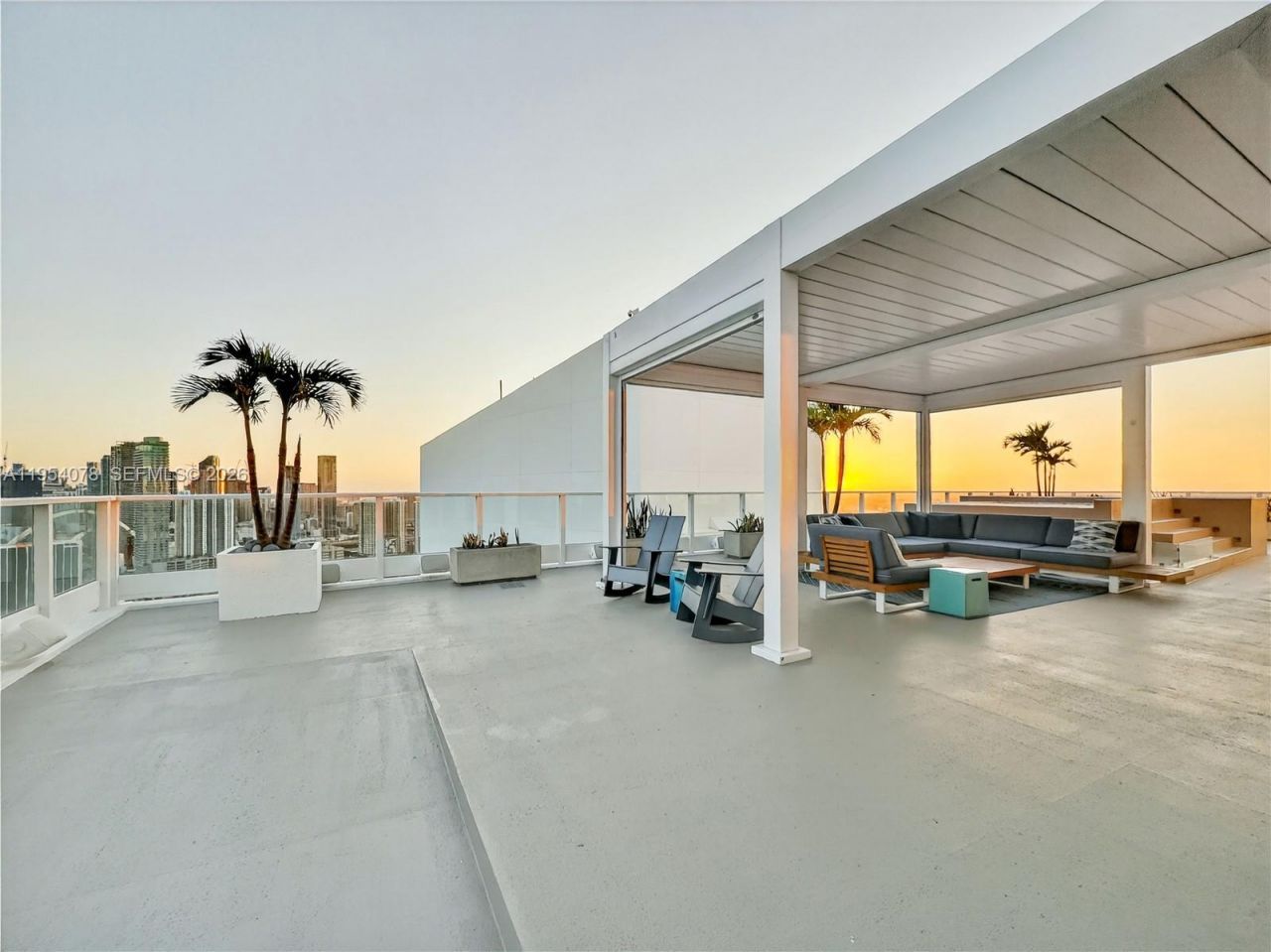 2020 N Bayshore Dr, Unit PH-4104, Miami, FL 33137 Photo