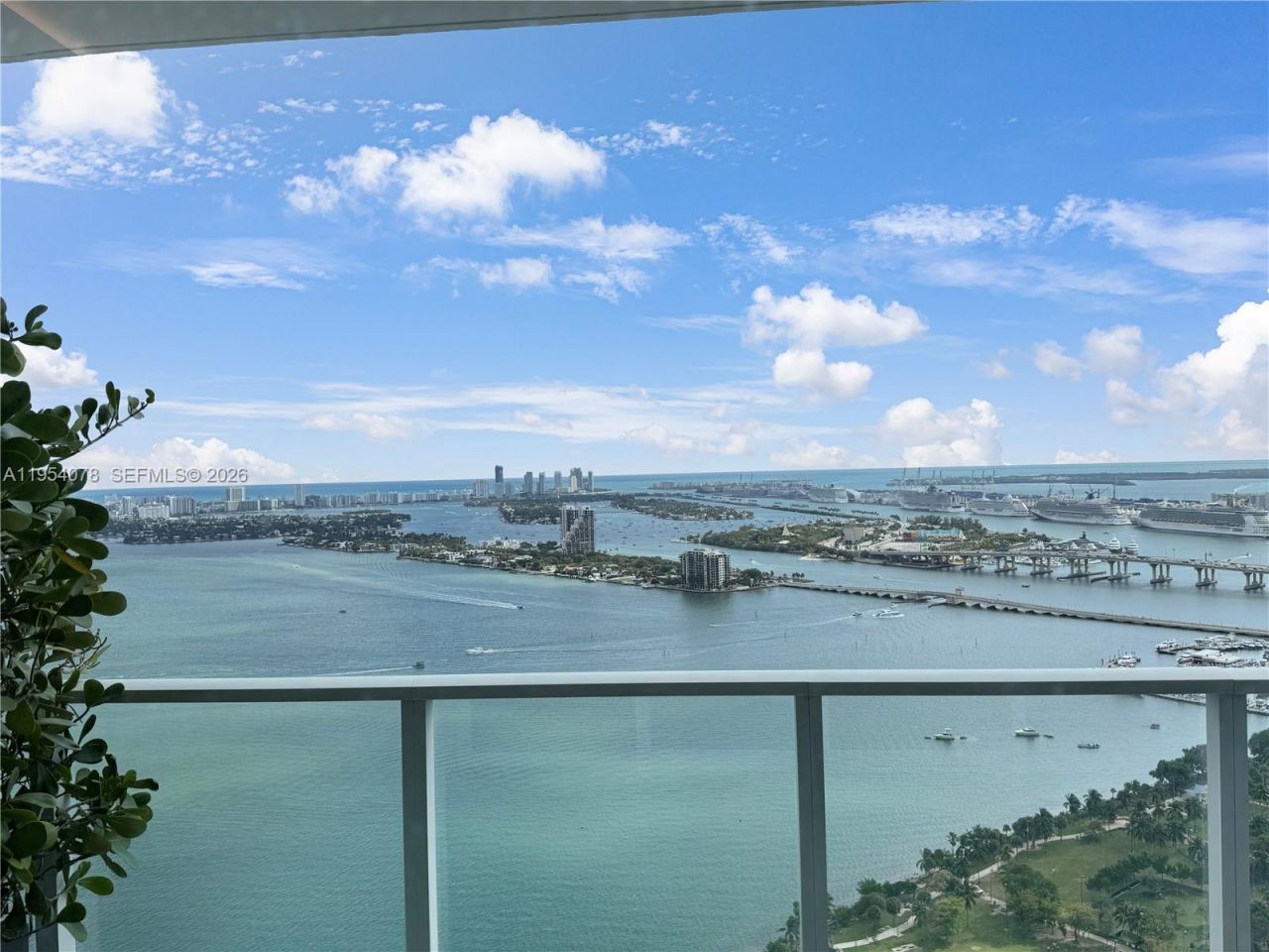2020 N Bayshore Dr, Unit PH-4104, Miami, FL 33137 Photo
