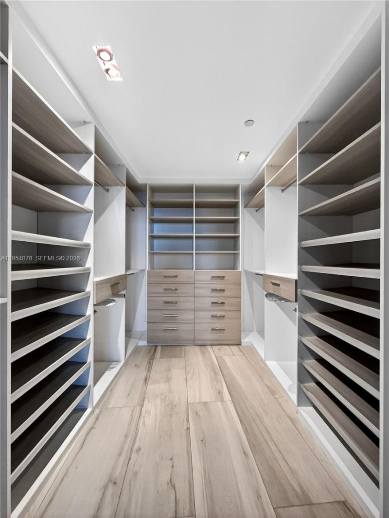 2020 N Bayshore Dr, Unit PH-4104, Miami, FL 33137 Photo