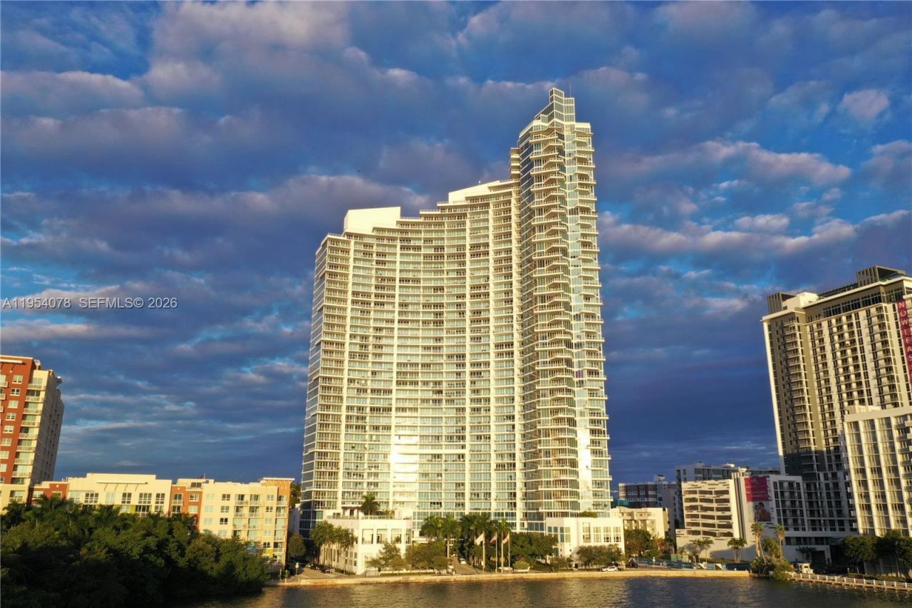 2020 N Bayshore Dr, Unit PH-4104, Miami, FL 33137 Photo