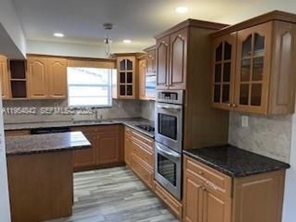 240 N 70th Way , Hollywood, FL 33024