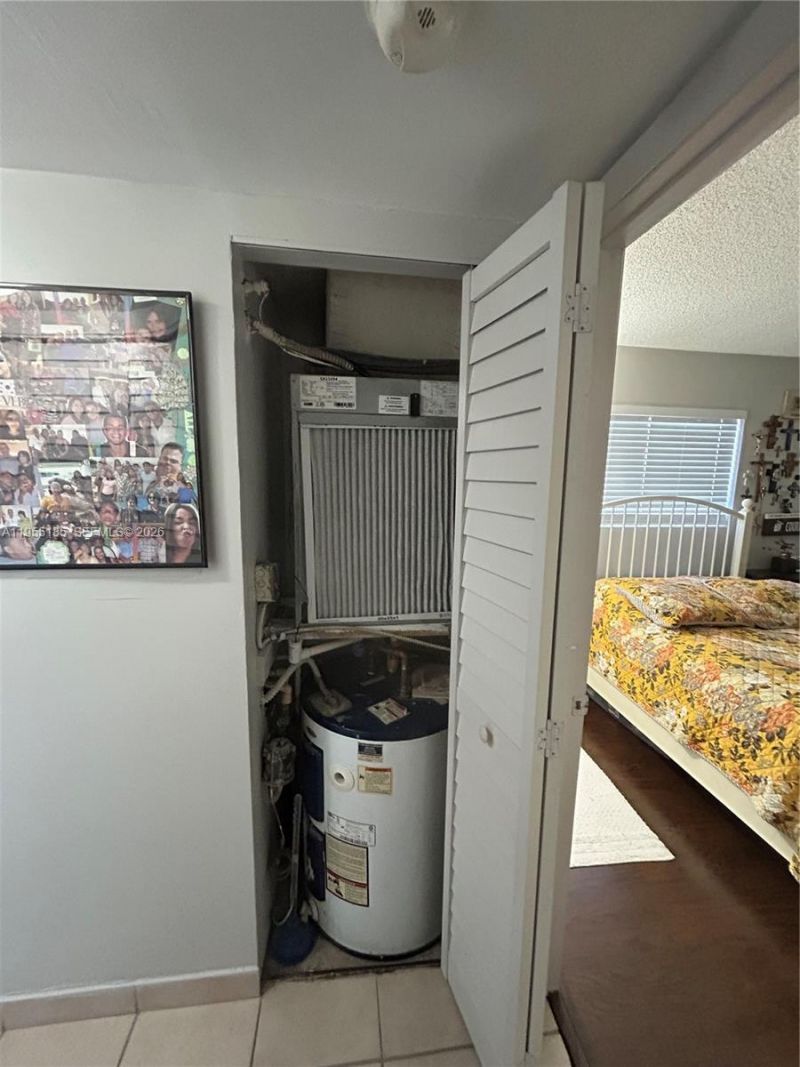 200 W Palm Cir W , Unit 104, Pembroke Pines, FL 33025 Photo