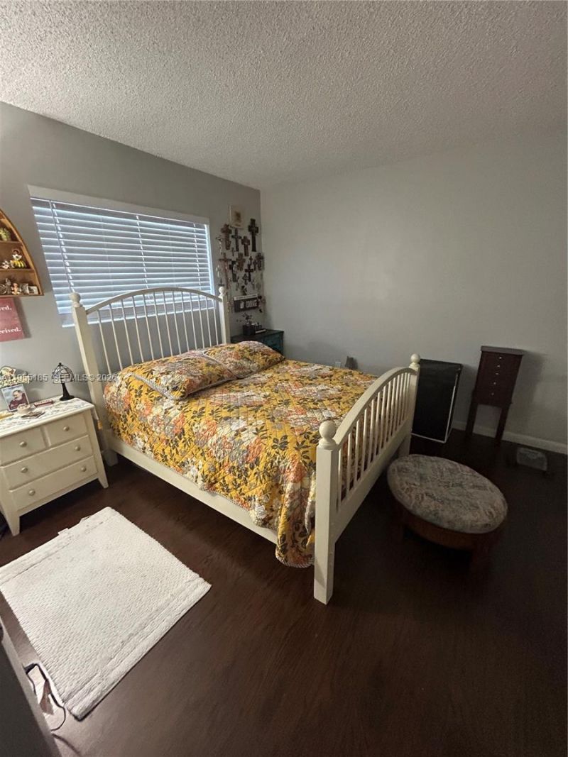 200 W Palm Cir W , Unit 104, Pembroke Pines, FL 33025 Photo