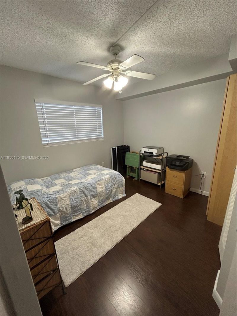 200 W Palm Cir W , Unit 104, Pembroke Pines, FL 33025 Photo