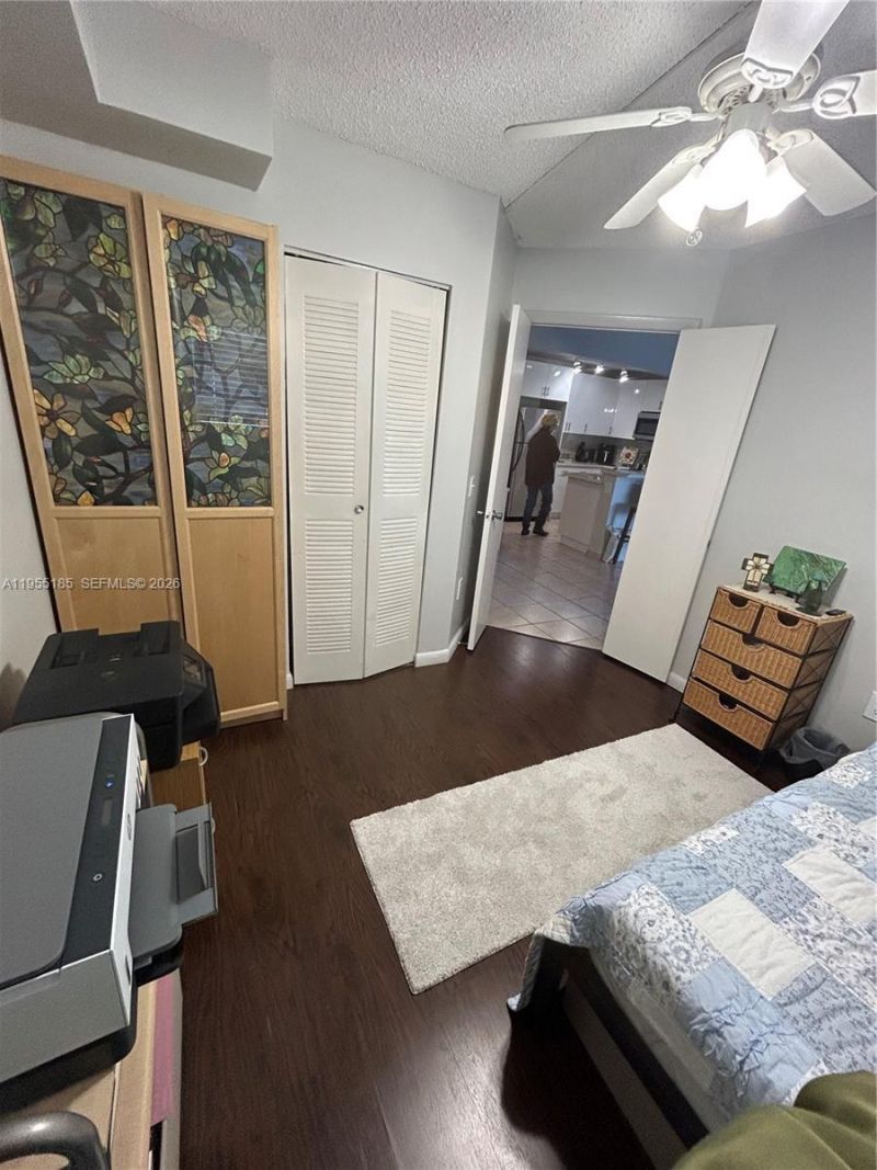 200 W Palm Cir W , Unit 104, Pembroke Pines, FL 33025 Photo