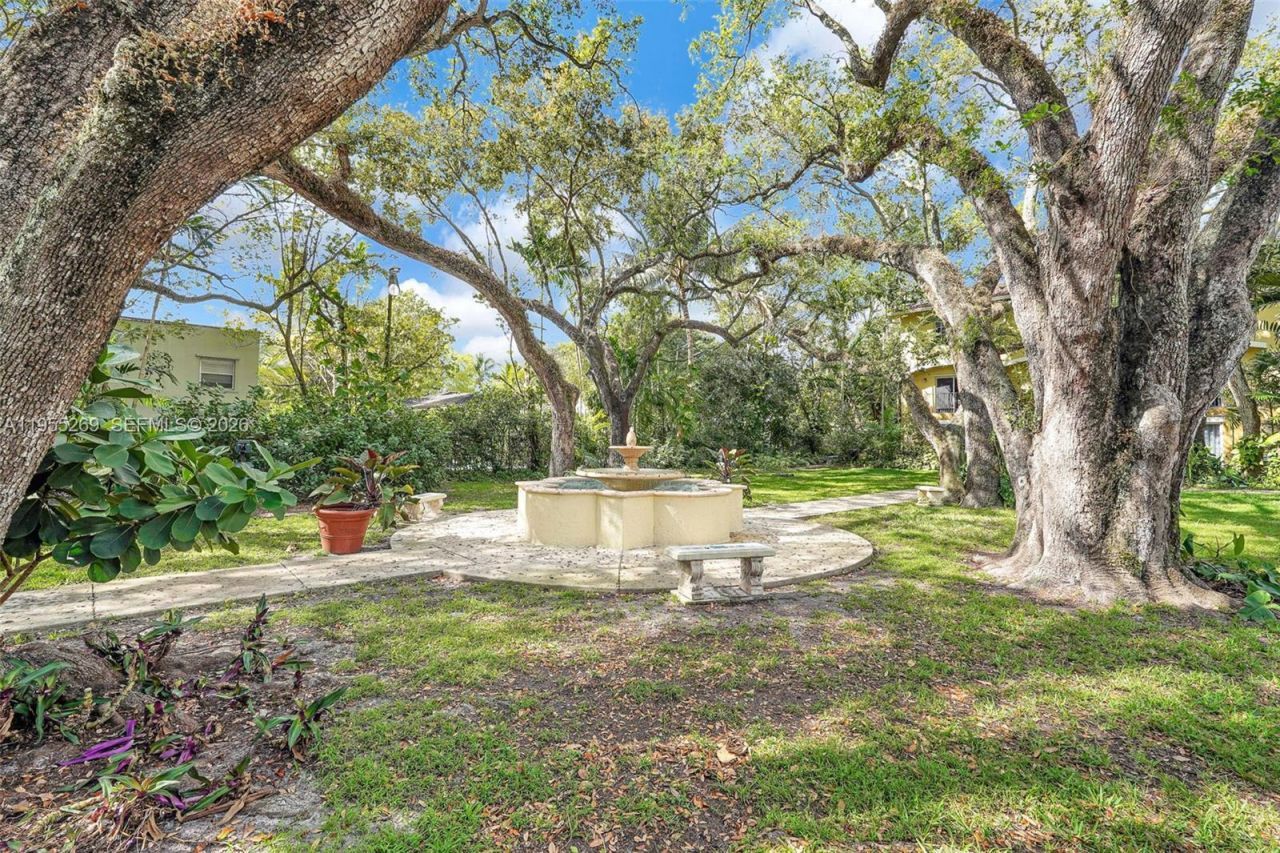 738 NE 90th St, Unit 207, Miami, FL 33138 Photo