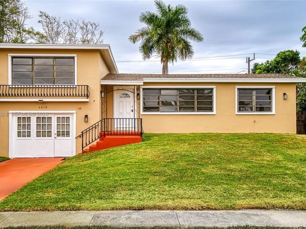 1419 Crest Dr, Lake Worth, FL 33461