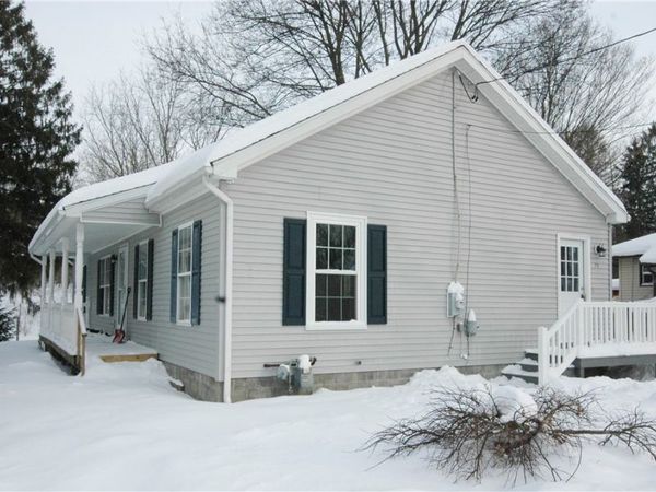 70 Church Street, Le Roy, NY 14482