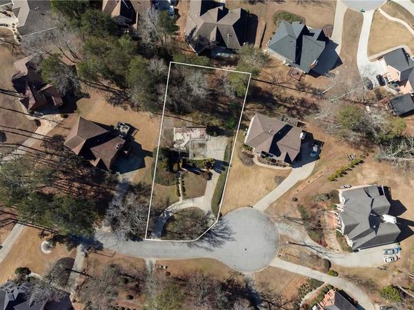 570 Regency Park, Atlanta, GA 30331