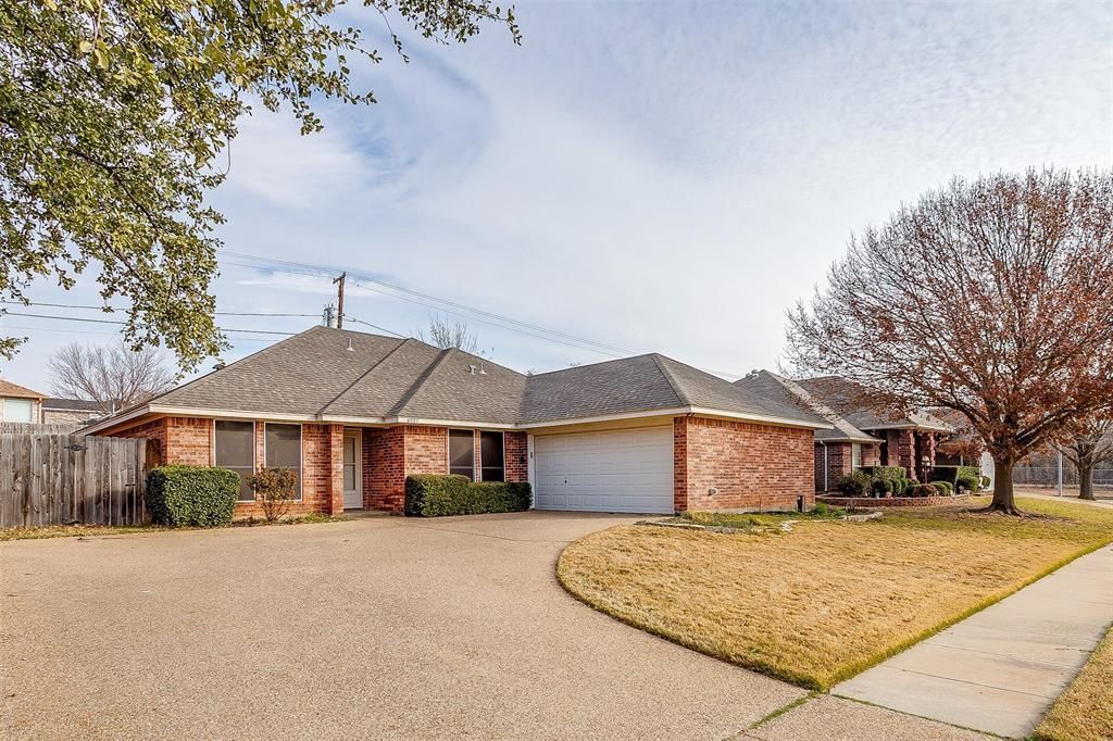 6003 Blue Mesa Drive, Arlington, TX 76017 Main Photo