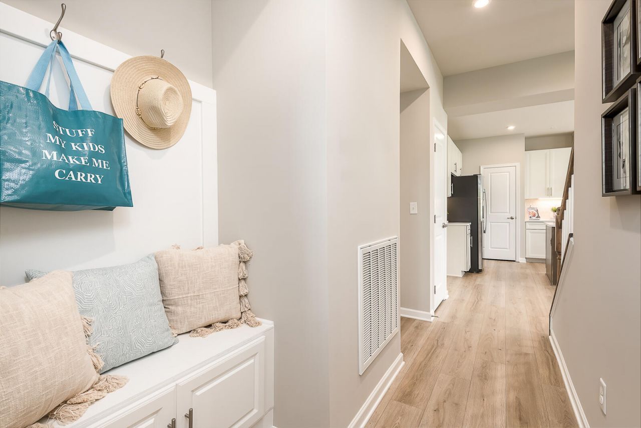 202 E Branch Drive Photo 4