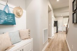 202 E Branch Drive photo 4