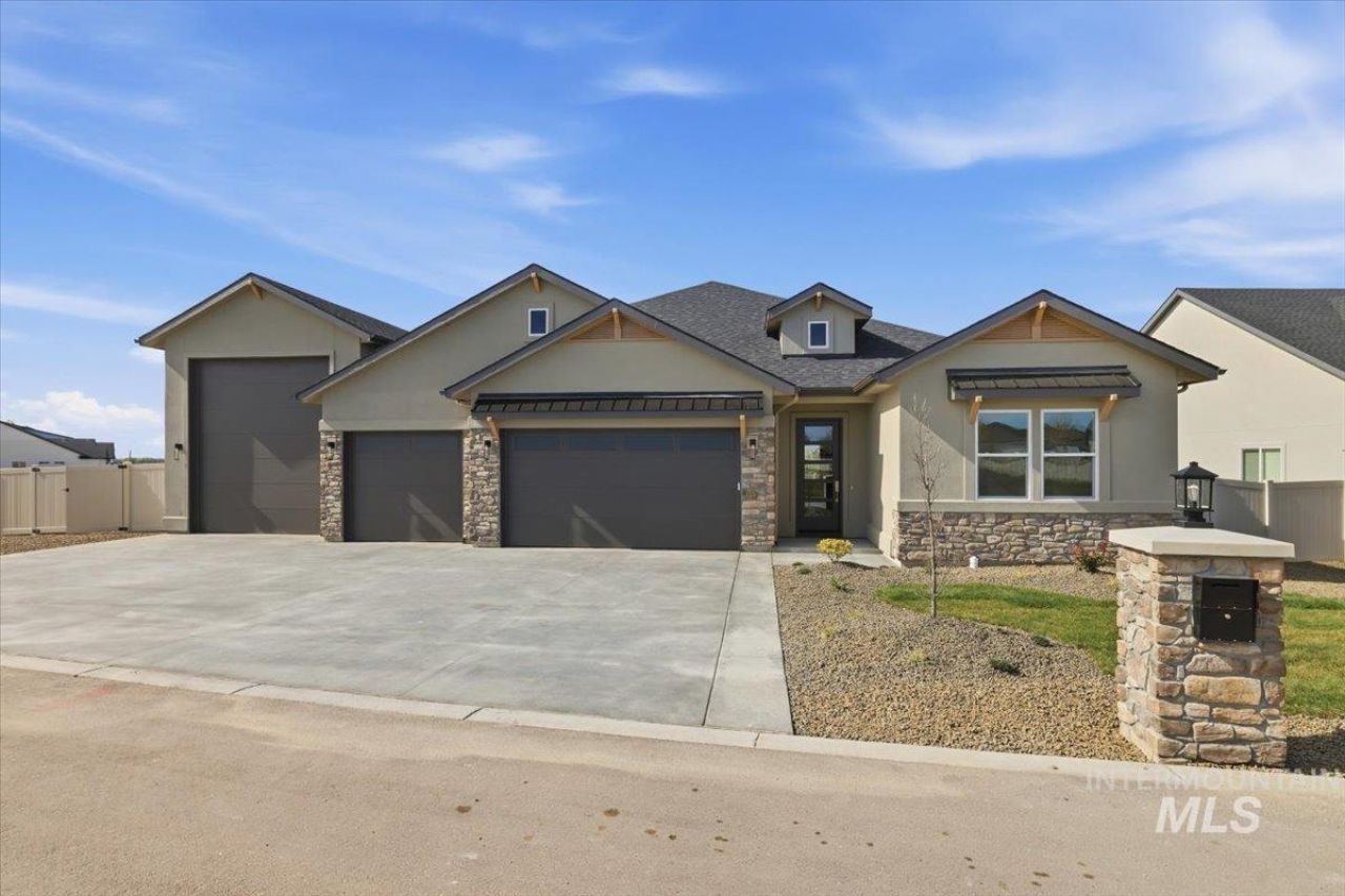 L14 B1 Midberry Ct, Nampa, ID 83687 Main Photo