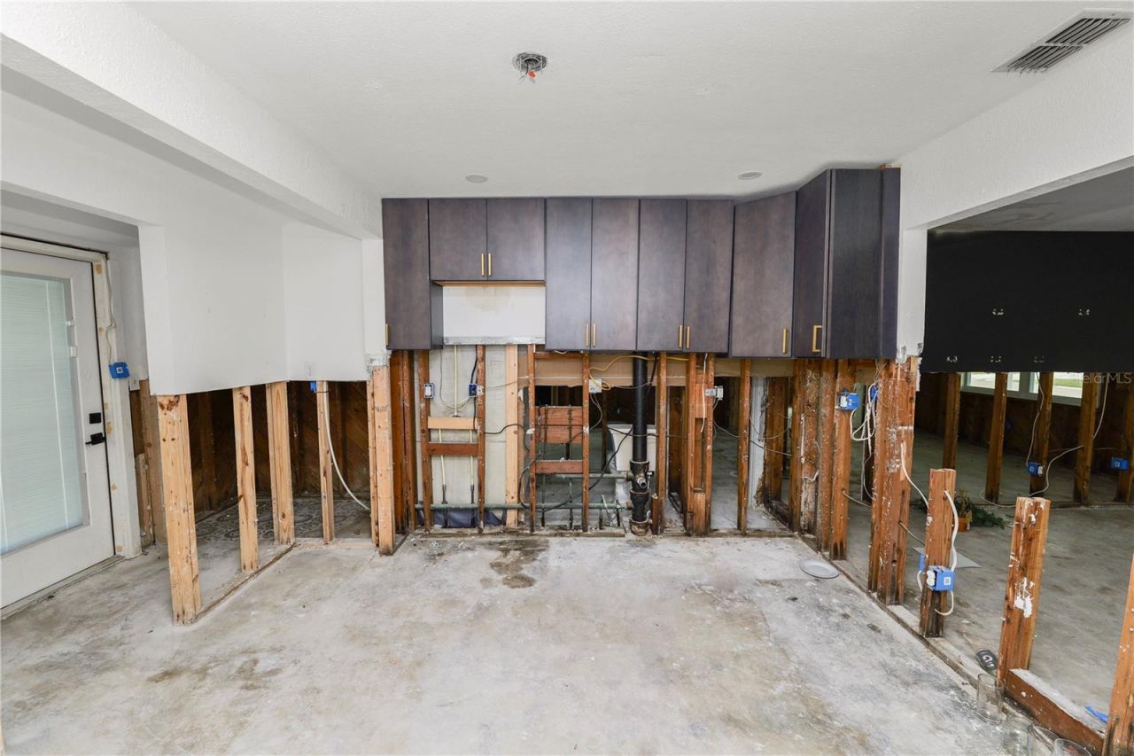 8100 Overlook Place Ne, Saint Petersburg, FL 33702 Photo
