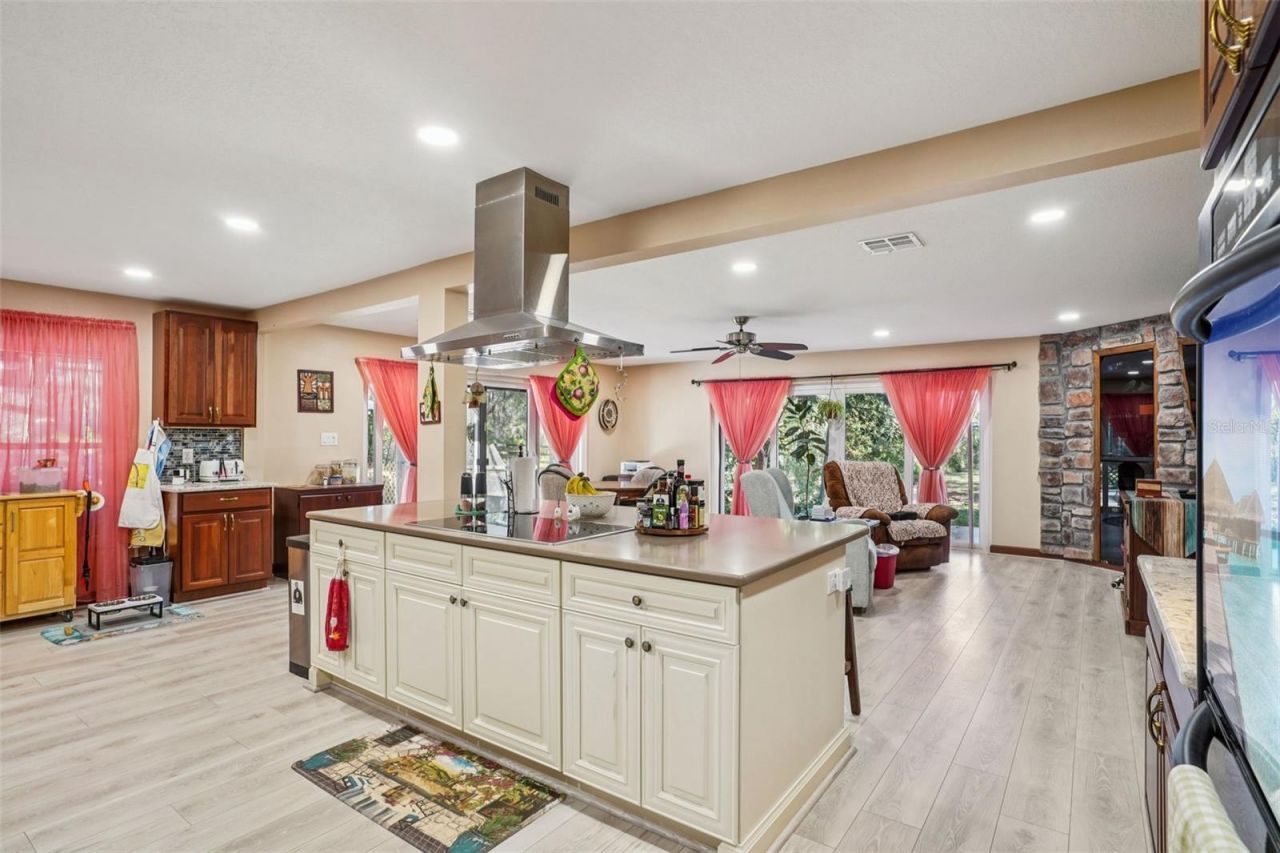 29207 Old Mill W, Tavares, FL 32778 Photo