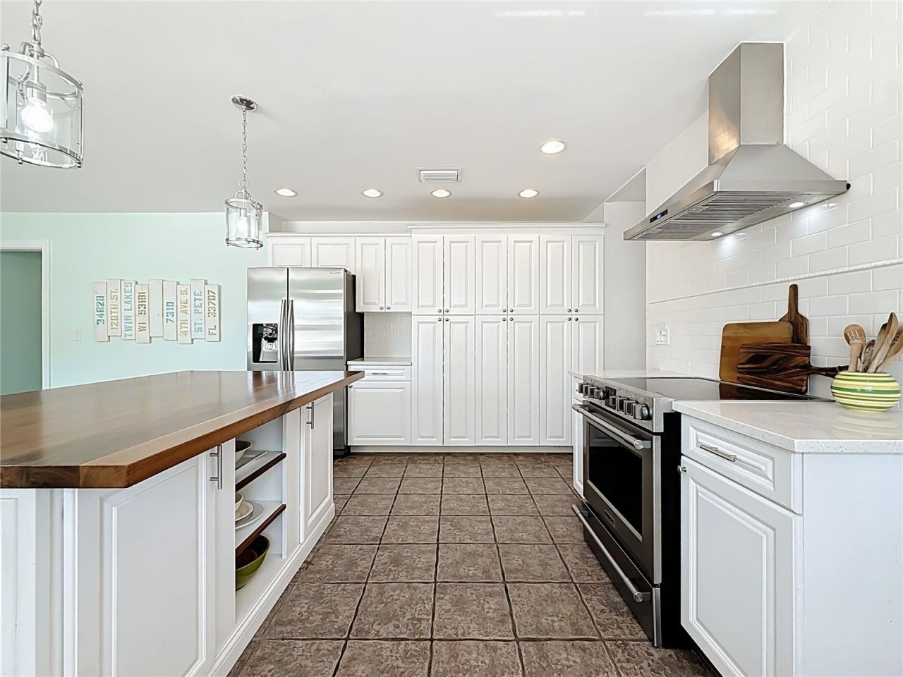 7310 4th Avenue S, Saint Petersburg, FL 33707 Photo