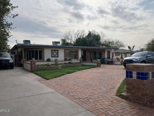 21 E SAINT CHARLES Avenue, Phoenix, AZ 85042