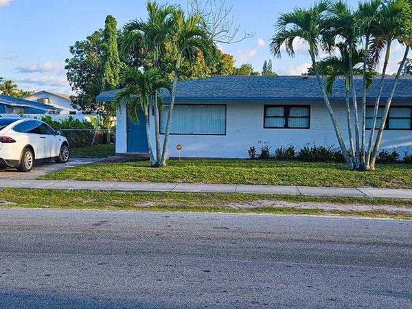 2941 NW 12th Street, Fort Lauderdale, FL 33311