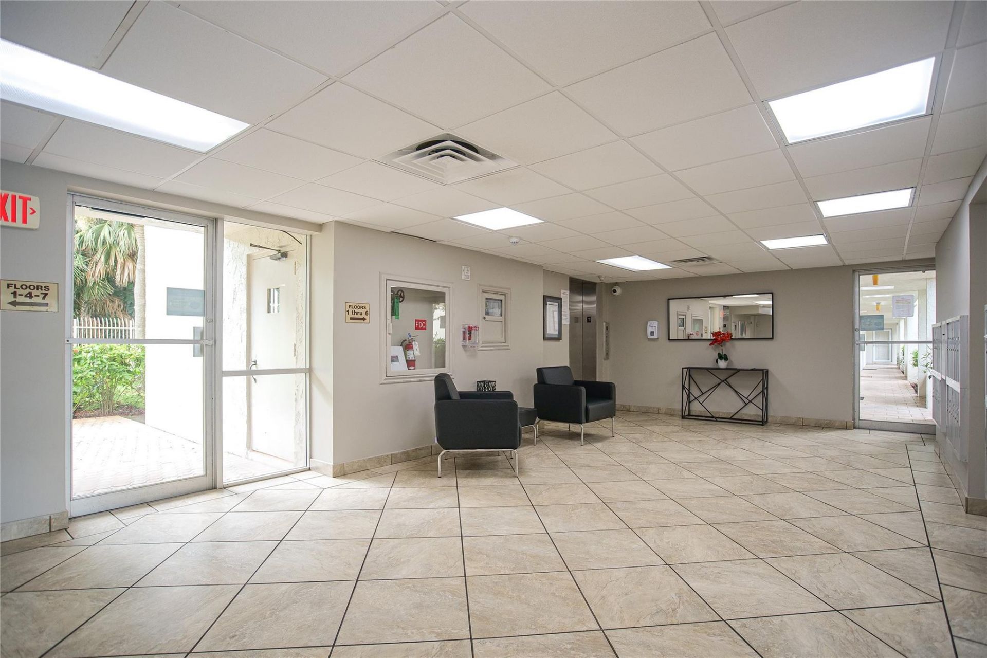 3920 Inverrary Boulevard, Unit 404-C, Lauderhill, FL 33319 Photo