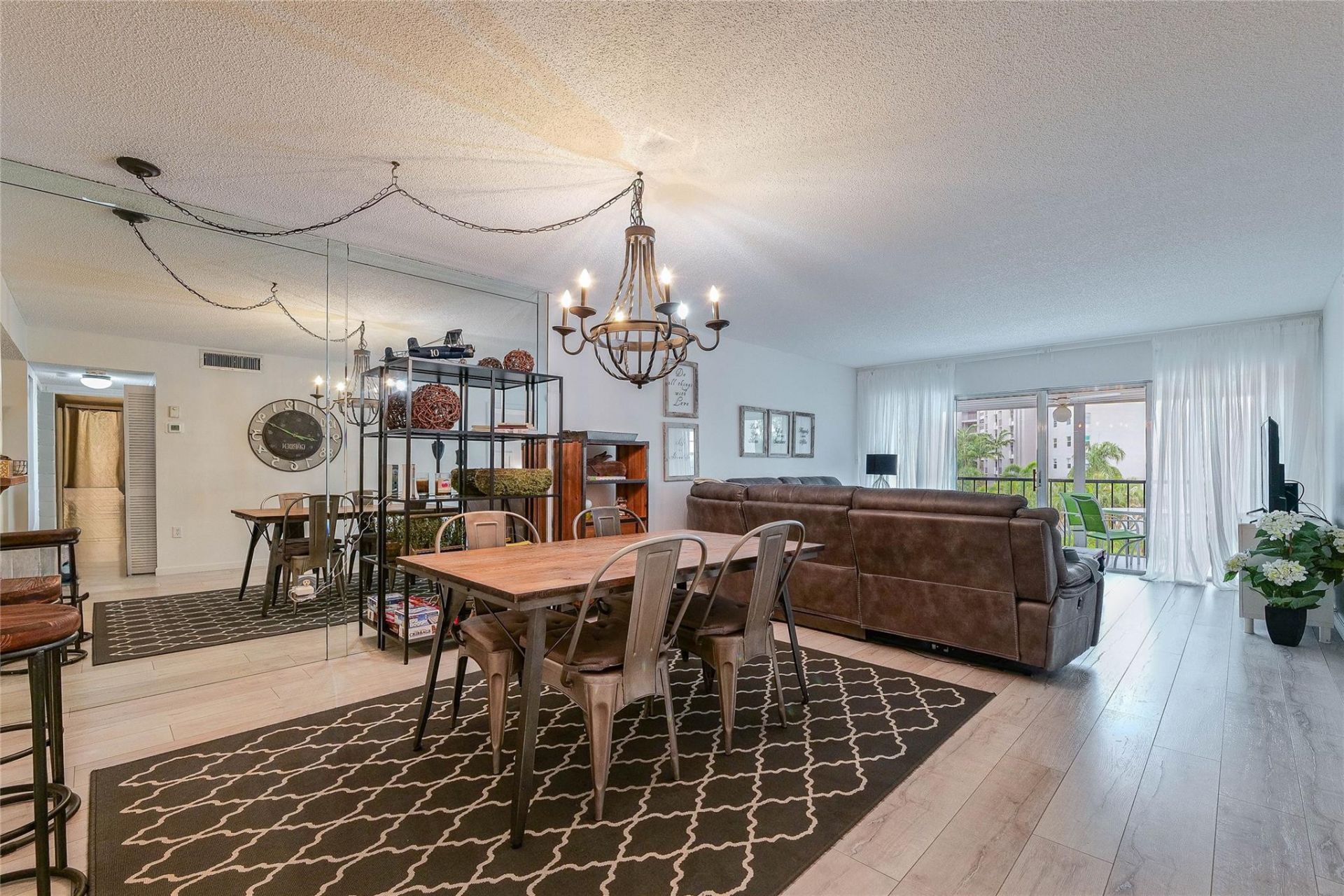 3920 Inverrary Boulevard, Unit 404-C, Lauderhill, FL 33319 Photo