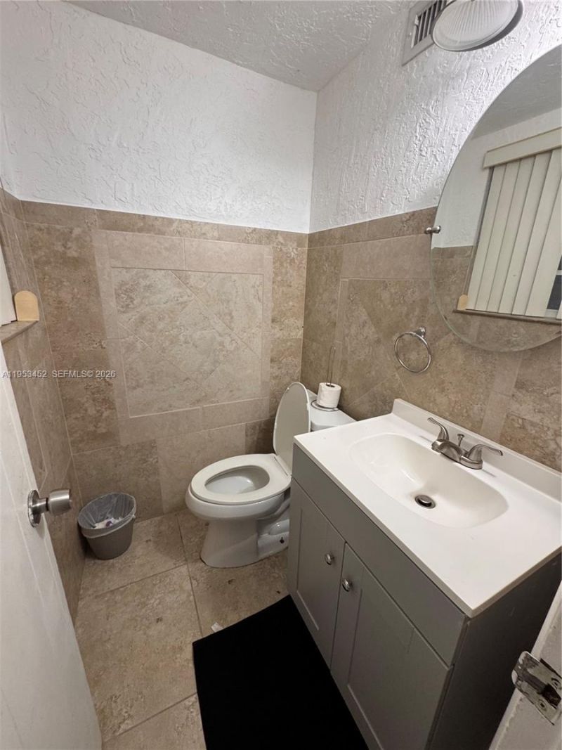 1600 W 32nd St, Riviera Beach, FL 33404 Photo