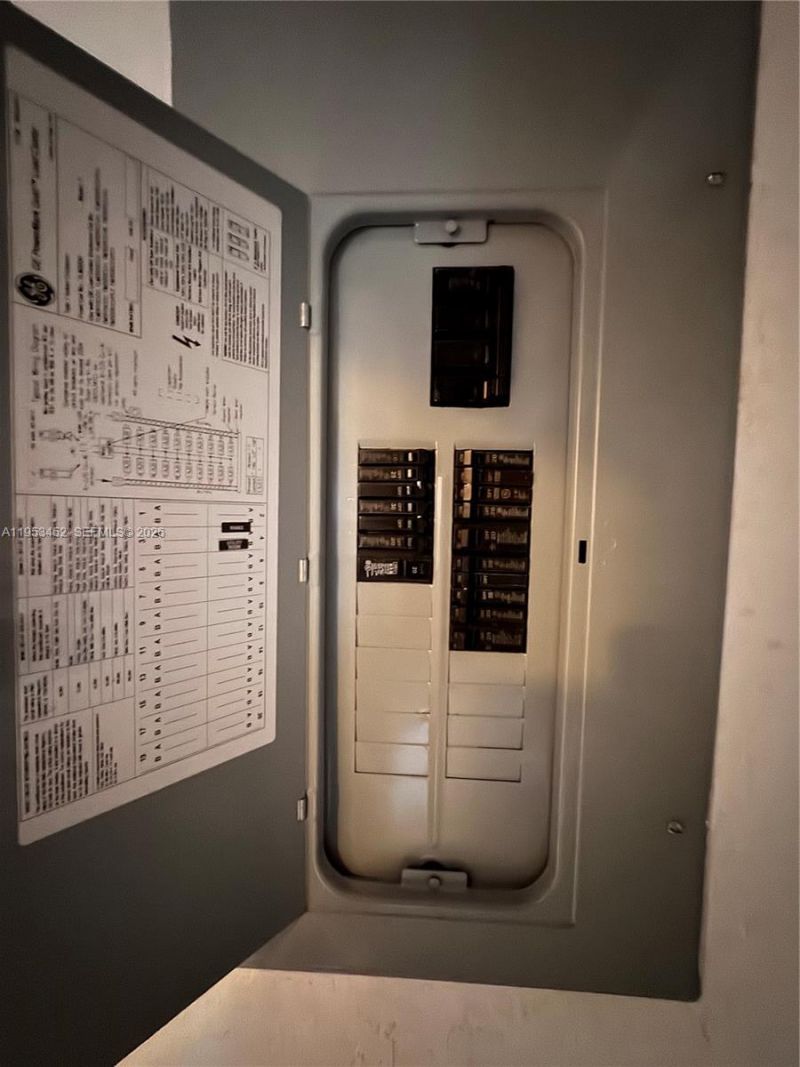 1600 W 32nd St, Riviera Beach, FL 33404 Photo